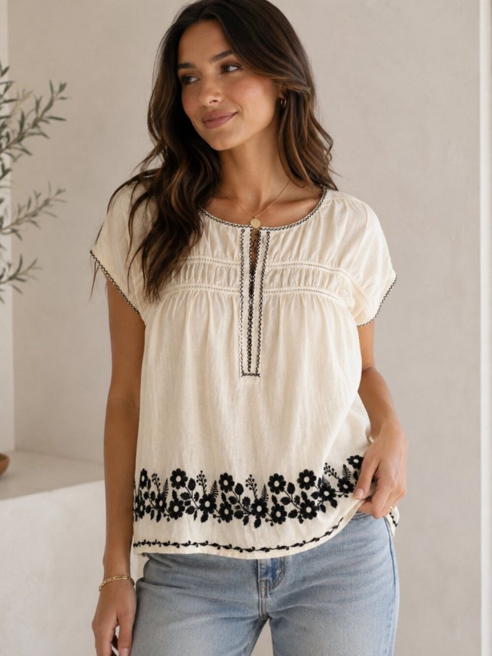 Max Studio London Embroidered Boho Peasant Top Cream Black Floral Size Large